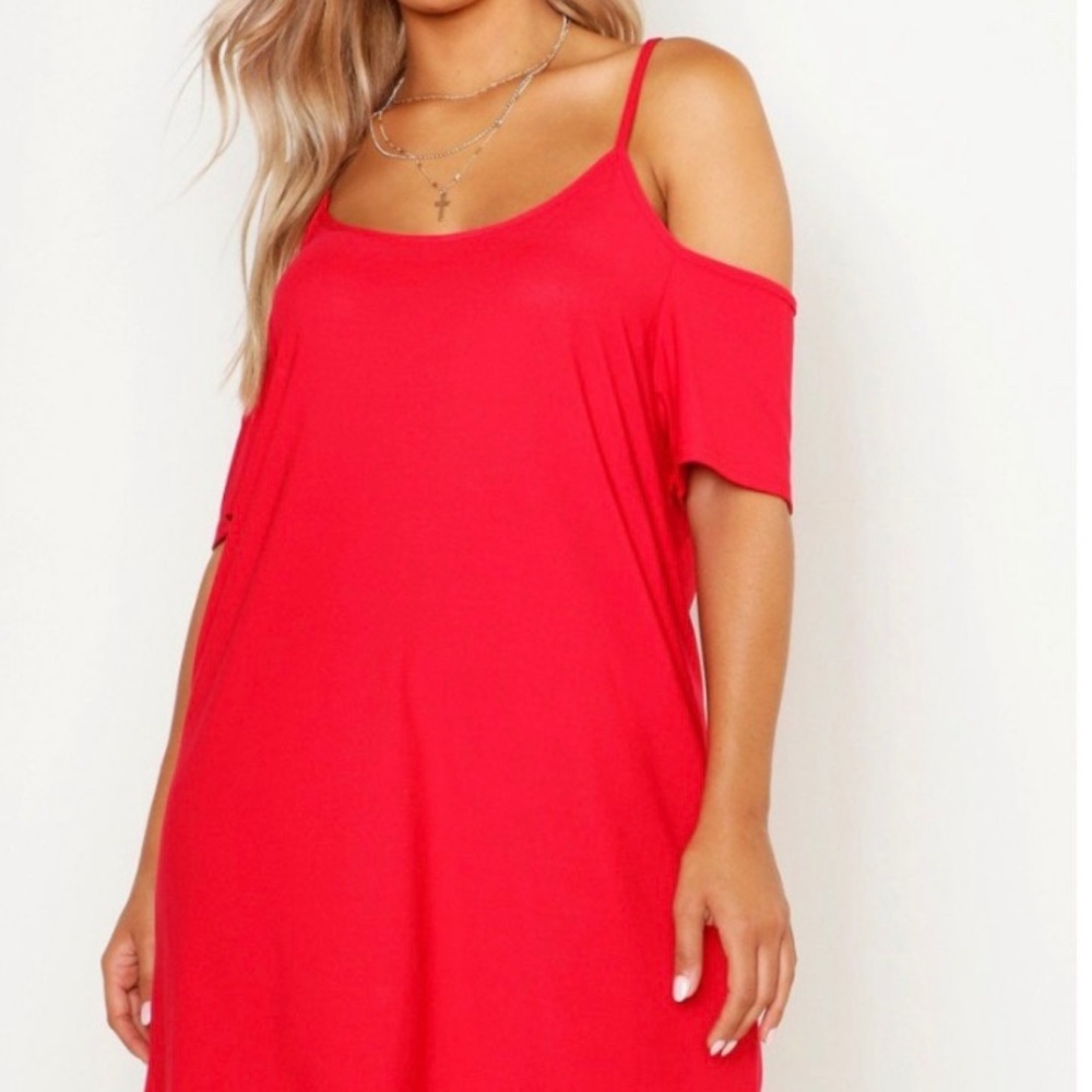 Plus Size Cold Shoulder Mini Dress